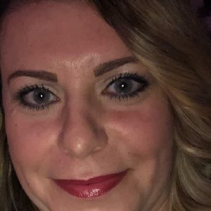 Meet your Posher, Daniela